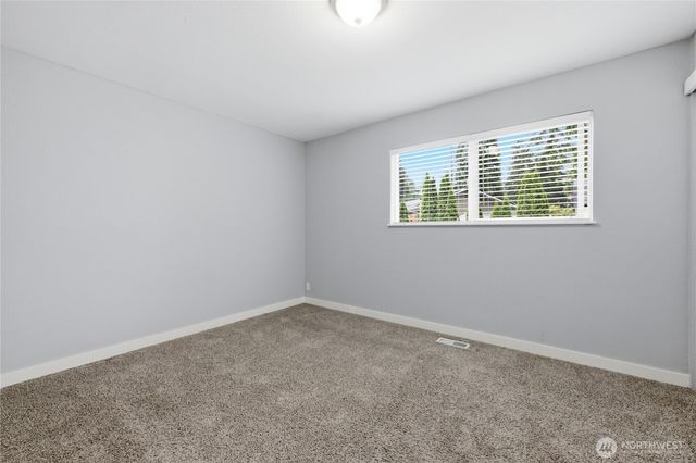 6911 Vandermark Road E, Bonney Lake, WA 98391