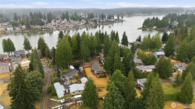 6911 Vandermark Road E, Bonney Lake, WA 98391