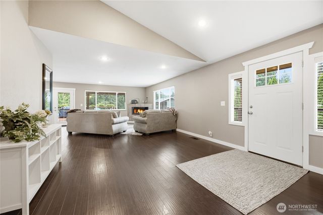 6911 Vandermark Road E, Bonney Lake, WA 98391