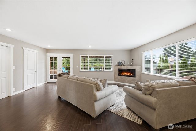 6911 Vandermark Road E, Bonney Lake, WA 98391
