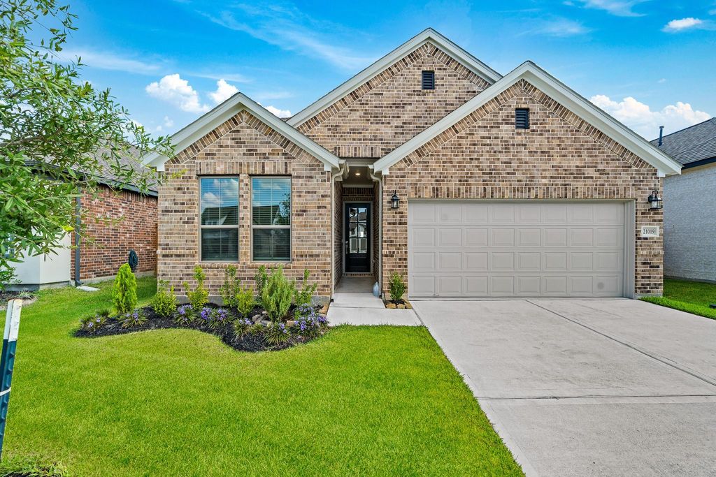 21019 Seneca Bluff Lane, Cypress, TX 77433