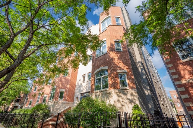 2625 N Ashland Avenue 1A, Chicago, IL 60614