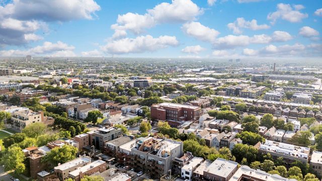 2625 N Ashland Avenue 1A, Chicago, IL 60614