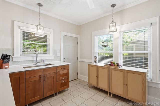 1939 E 13th Place, Tulsa, OK 74104