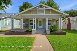 1939 E 13th Place, Tulsa, OK 74104