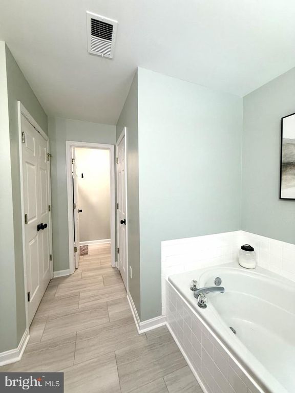 Image 15 of property listing at 4652 DEEP SPRING PL, Waldorf, MD 20601