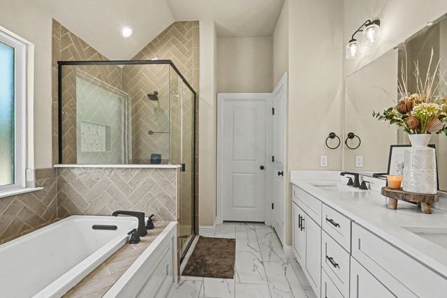 2044 Redemption Drive, Weatherford, TX 76088