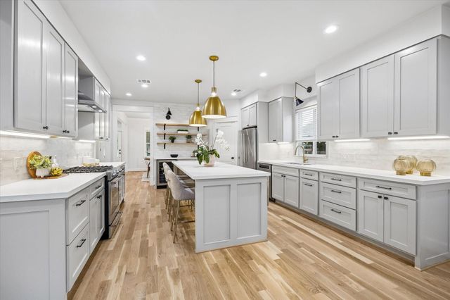 910 Northwood Street, Houston, TX 77009
