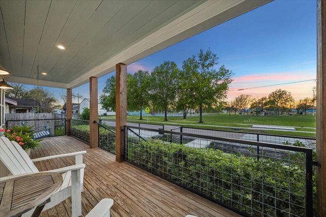 910 Northwood Street, Houston, TX 77009