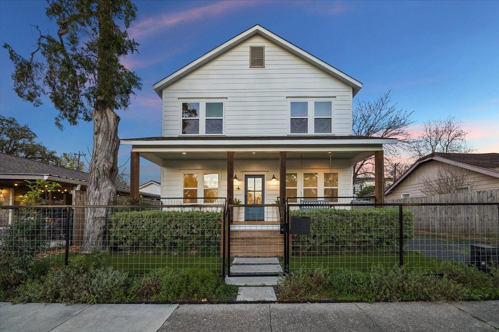 910 Northwood Street, Houston, TX 77009