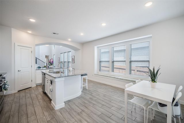 7525 Desert Needle DR, Lago Vista, TX 78645