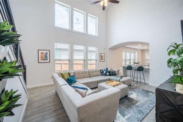 7525 Desert Needle DR, Lago Vista, TX 78645