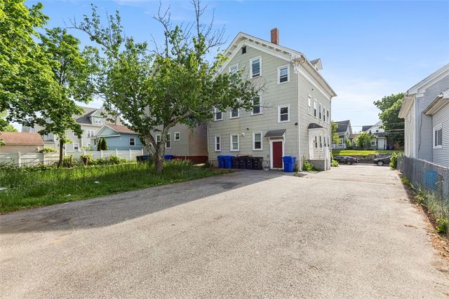 138 Garden Street, Pawtucket, RI 02860