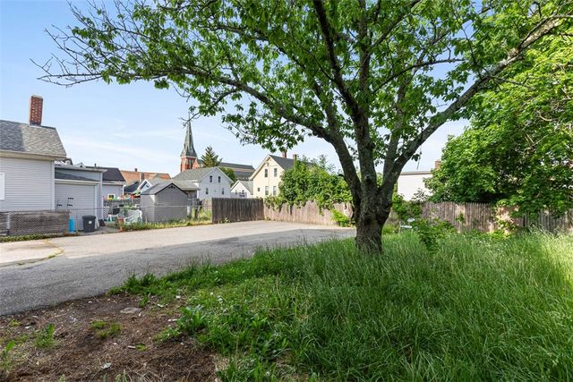 138 Garden Street, Pawtucket, RI 02860