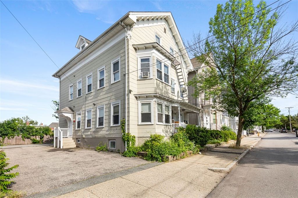 138 Garden Street, Pawtucket, RI 02860