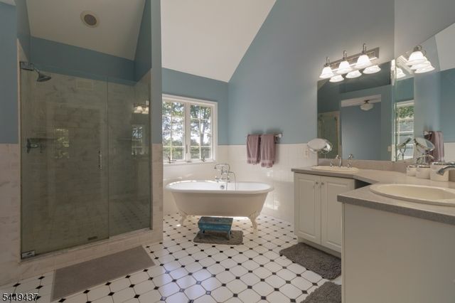 11 Donna Lane, Mount Olive Twp., NJ 07836