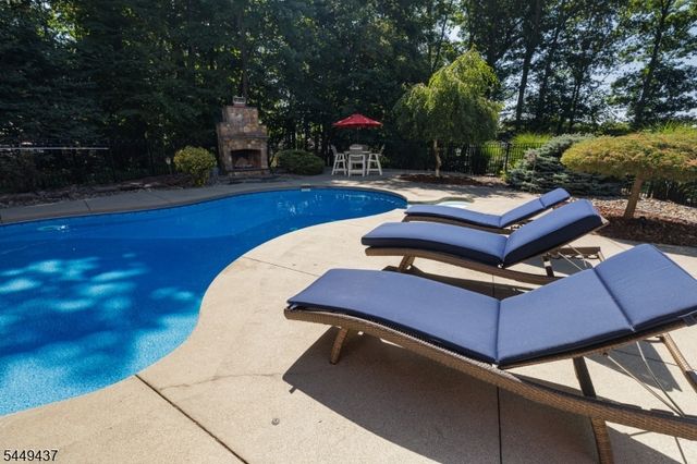 11 Donna Lane, Mount Olive Twp., NJ 07836