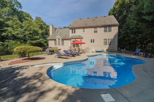 11 Donna Lane, Mount Olive Twp., NJ 07836