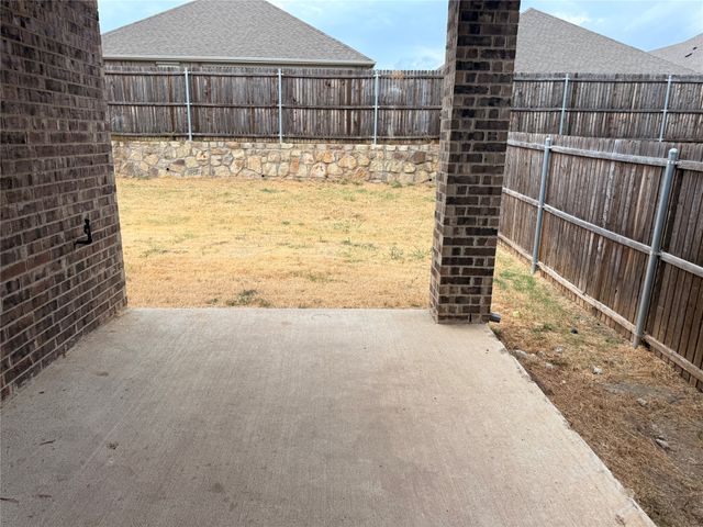 4124 Ellinger Drive, Heath, TX 75126