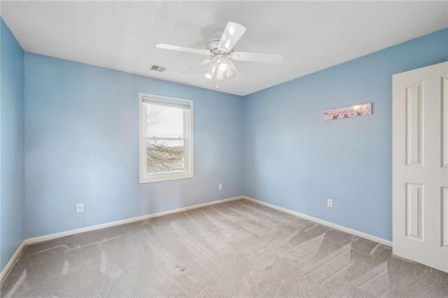 993 S Clearwater Creek Drive, Olathe, KS 66061