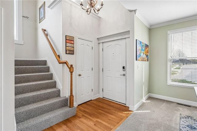 993 S Clearwater Creek Drive, Olathe, KS 66061