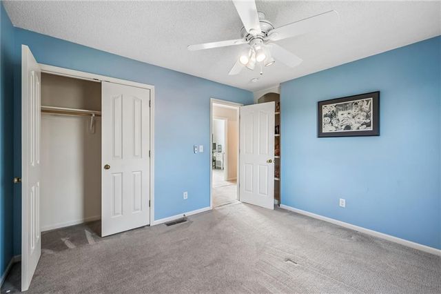 993 S Clearwater Creek Drive, Olathe, KS 66061