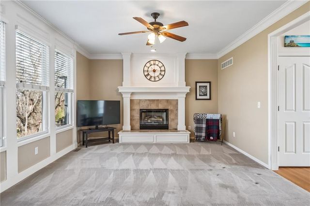 993 S Clearwater Creek Drive, Olathe, KS 66061