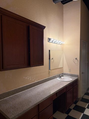 1414 Texas Avenue, 7B, Lubbock, TX 79401