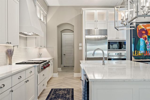 107 Bisset CT, Austin, TX 78738