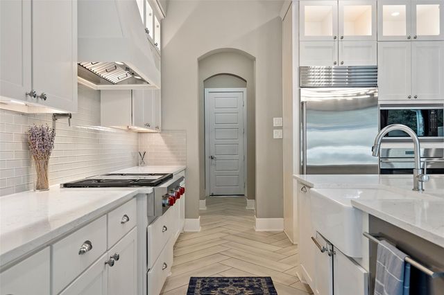 107 Bisset CT, Austin, TX 78738