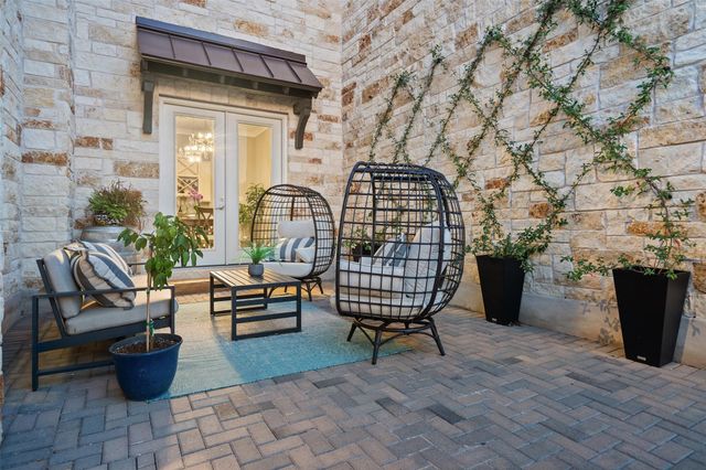 107 Bisset CT, Austin, TX 78738