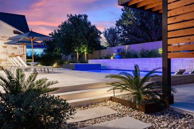 107 Bisset CT, Austin, TX 78738