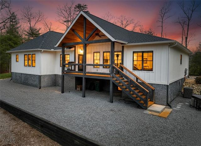 29 Robert Drive, Ellijay, GA 30536