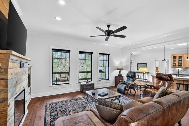 29 Robert Drive, Ellijay, GA 30536