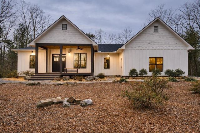 29 Robert Drive, Ellijay, GA 30536