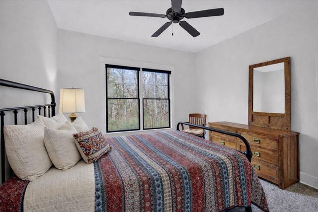 29 Robert Drive, Ellijay, GA 30536