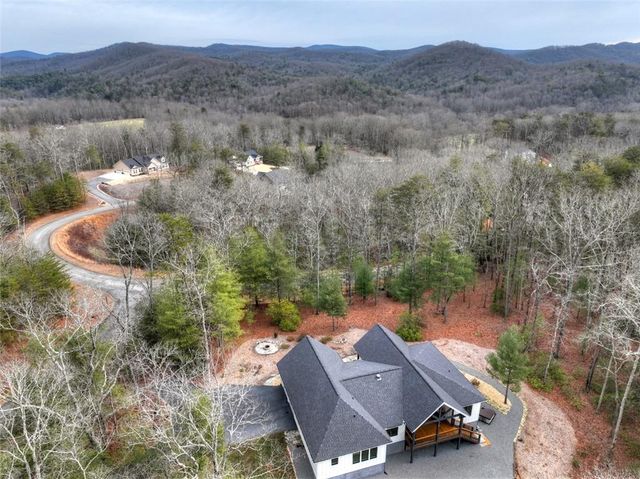 29 Robert Drive, Ellijay, GA 30536