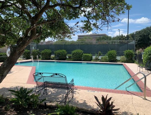 7950 N Stadium Drive 198, Houston, TX 77030