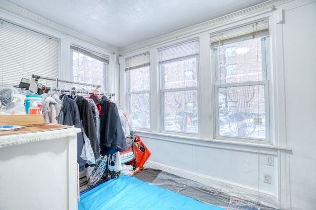 6310 Saunders St, New York City, NY 11374