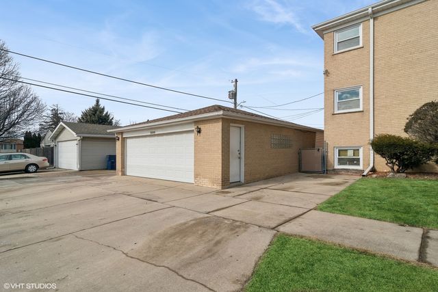 1600 N 17th Avenue 1, Melrose Park, IL 60160