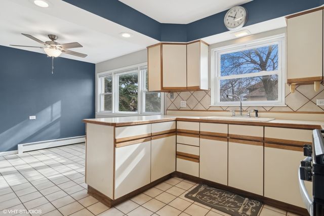 1600 N 17th Avenue 1, Melrose Park, IL 60160