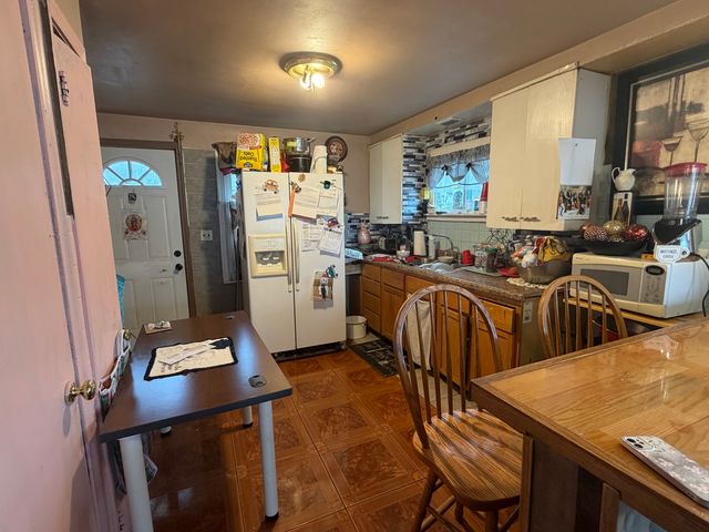 1916 Loomis Street, Rockford, IL 61102