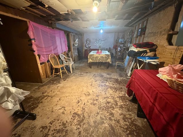 1916 Loomis Street, Rockford, IL 61102