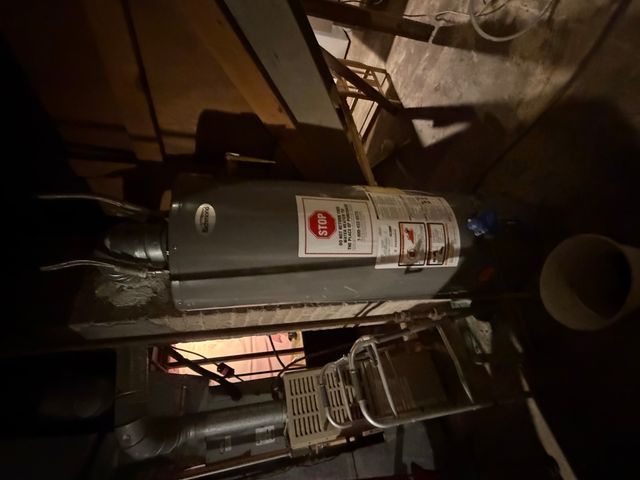 1916 Loomis Street, Rockford, IL 61102