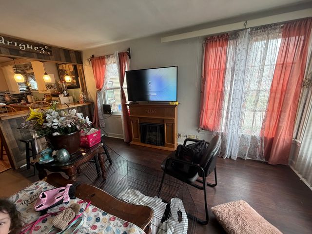 1916 Loomis Street, Rockford, IL 61102