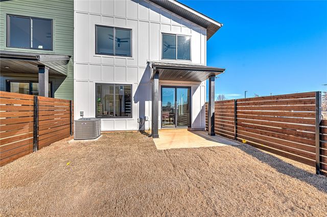 1127 Emilia Avenue, Lowell, AR 72745