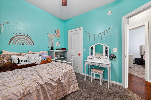 201 Cisterna Drive, Centerton, AR 72719