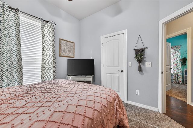 201 Cisterna Drive, Centerton, AR 72719