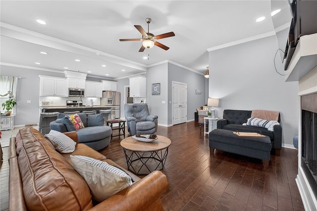 201 Cisterna Drive, Centerton, AR 72719