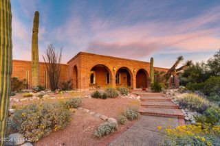 6520 N Camino Libby, Tucson, AZ 85718
